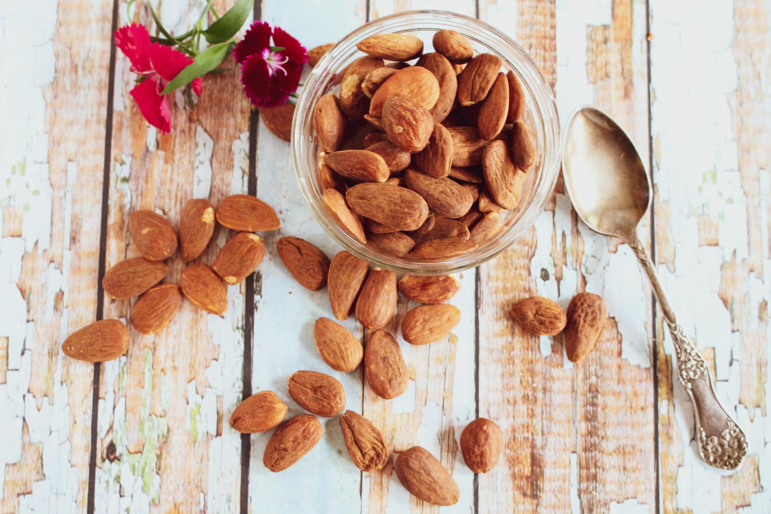 Natural Premium Whole Almonds / Gota Almonds Badam / Premium Almonds nuts / Whole Natural Badam - 500 Grams 